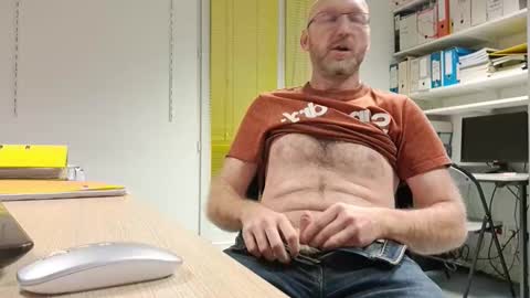 My name is David and if you like public exhibitions you wont be disappointed with me LoL - My favorite vibes is 44  online show from January 2026 04:42:01 PM