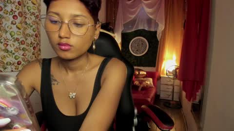 Snapshot of bianca_and_maxwell chatting on December 2024 01:07:01 AM bianca and maxwell online show from December 2024 01:07:01 AM