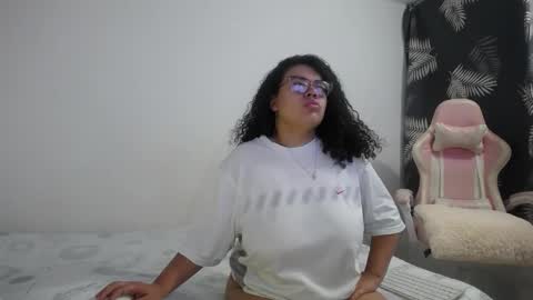 Snapshot of bianca_boobs chatting on November 2025 09:31:01 AM Bianca Tuesday to Sunday from 2am to 6am UTC-5 online show from November 2025 09:31:01 AM