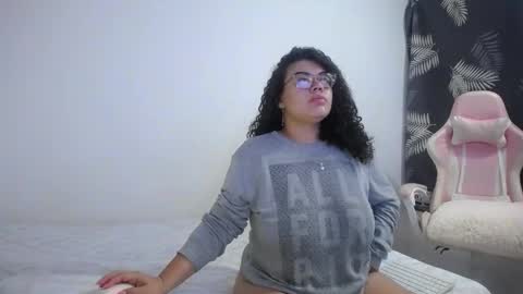 Snapshot of bianca_boobs chatting on November 2025 09:20:01 AM Bianca Tuesday to Sunday from 2am to 6am UTC-5 online show from November 2025 09:20:01 AM