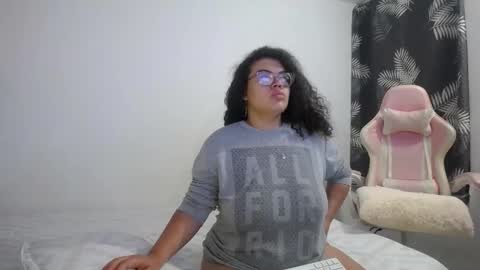 Snapshot of bianca_boobs chatting on November 2025 09:34:01 AM Bianca Tuesday to Sunday from 2am to 6am UTC-5 online show from November 2025 09:34:01 AM