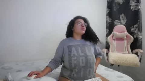 Bianca Tuesday to Sunday from 2am to 6am UTC-5 online show from February 2026 09:23:01 AM