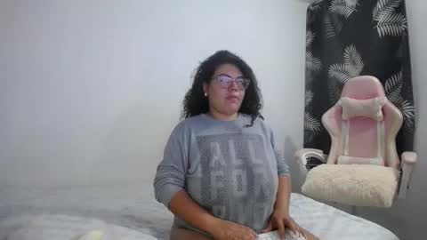 Bianca Tuesday to Sunday from 2am to 6am UTC-5 online show from March 2026 09:27:01 AM