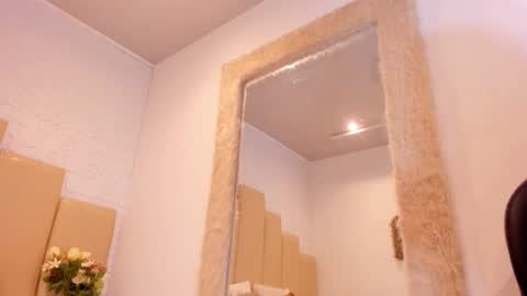 Bianca online show from October 2025 12:59:02 PM