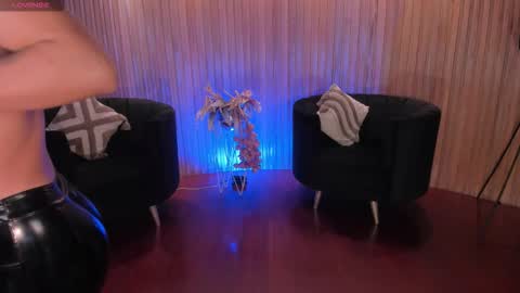 Snapshot of biancapierce_ chatting on December 2025 11:19:01 AM Bianca Pierce online show from December 2025 11:19:01 AM