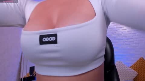 Bianca Pierce online show from December 2025 12:13:02 PM