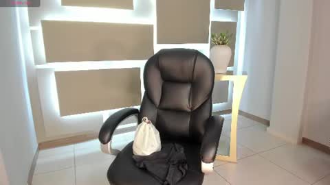 Snapshot of biancapierce_ chatting on July 2026 11:17:01 AM Bianca Pierce online show from July 2026 11:17:01 AM