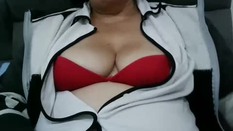 biancasteel online show from January 2026 12:51:02 PM