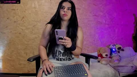 Snapshot of biancastrongg chatting on March 2025 02:27:02 AM Biancastrong.. IGThebiancastrong online show from March 2025 02:27:02 AM