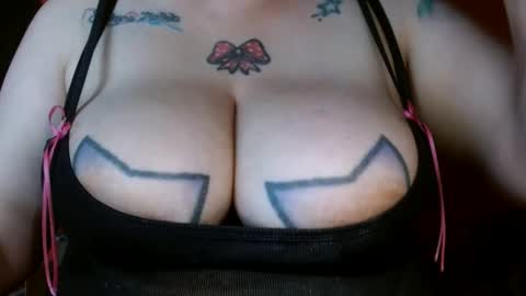 Snapshot of bianka_star_ chatting on December 2024 10:23:01 PM bianca online show from December 2024 10:23:01 PM