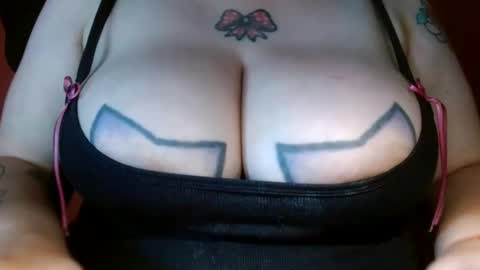 Snapshot of bianka_star_ chatting on December 2024 10:35:02 PM bianca online show from December 2024 10:35:02 PM