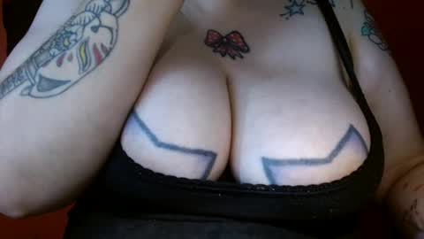 Snapshot of bianka_star_ chatting on February 2025 12:16:01 PM bianca online show from February 2025 12:16:01 PM