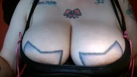 Snapshot of bianka_star_ chatting on February 2025 03:30:02 PM bianca online show from February 2025 03:30:02 PM