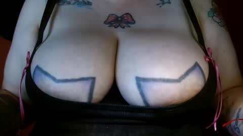 Snapshot of bianka_star_ chatting on February 2025 03:40:01 PM bianca online show from February 2025 03:40:01 PM