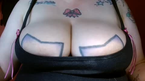 Snapshot of bianka_star_ chatting on February 2025 10:15:01 PM bianca online show from February 2025 10:15:01 PM