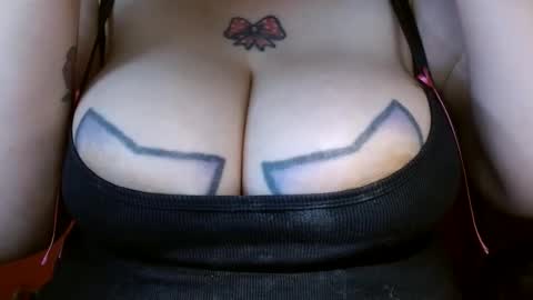 Snapshot of bianka_star_ chatting on February 2025 12:25:02 PM bianca online show from February 2025 12:25:02 PM