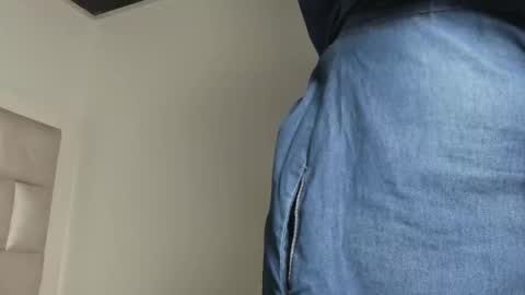 Snapshot of bibiana_js_ chatting on December 2025 12:21:02 PM bibiana_js_ online show from December 2025 12:21:02 PM