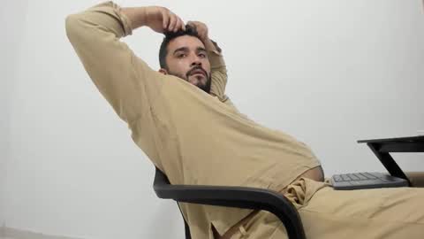 Tommy online show from September 2025 02:37:01 AM