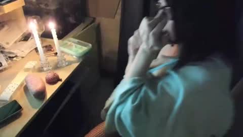 Snapshot of big_mam chatting on January 2025 01:32:01 AM mom online show from January 2025 01:32:01 AM