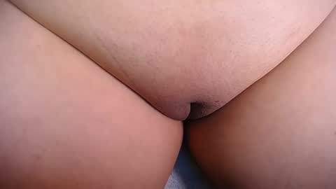 Snapshot of big_pussy18 chatting on October 2025 02:21:02 PM candy online show from October 2025 02:21:02 PM