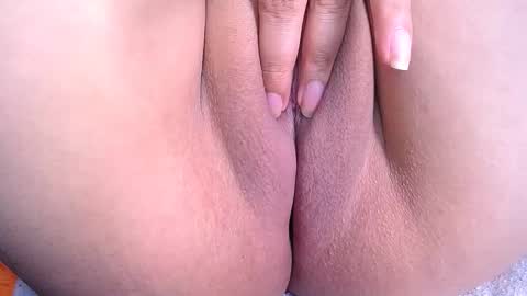 Snapshot of big_pussy18 chatting on November 2025 02:28:01 PM candy online show from November 2025 02:28:01 PM