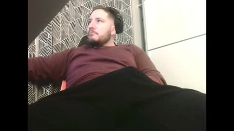 Snapshot of big_sele chatting on February 2025 06:12:01 AM bigbroly88 online show from February 2025 06:12:01 AM