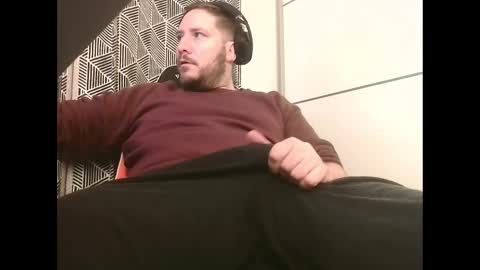 Snapshot of big_sele chatting on February 2025 05:23:01 AM bigbroly88 online show from February 2025 05:23:01 AM