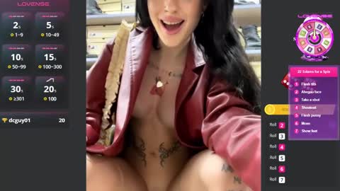 Snapshot of bigassbitch911 chatting on December 2024 05:45:02 PM EvaAndersonXxX online show from December 2024 05:45:02 PM