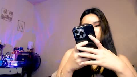 Snapshot of bigassslutdoll chatting on December 2024 09:28:02 AM Mia online show from December 2024 09:28:02 AM