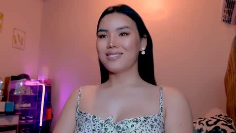 Snapshot of bigassslutdoll chatting on January 2025 01:53:01 PM Mia online show from January 2025 01:53:01 PM