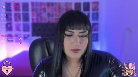 Snapshot of bigboobs_cloe chatting on October 2025 04:35:02 AM bigboobs cloe online show from October 2025 04:35:02 AM