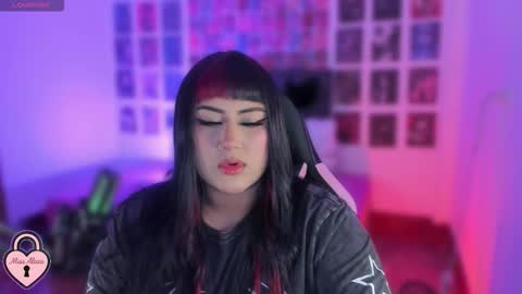 Snapshot of bigboobs_cloe chatting on November 2025 04:18:02 AM bigboobs cloe online show from November 2025 04:18:02 AM