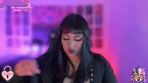 Snapshot of bigboobs_cloe chatting on November 2025 05:51:02 AM bigboobs cloe online show from November 2025 05:51:02 AM