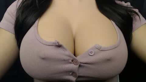 Ivy online show from October 2025 01:28:02 AM