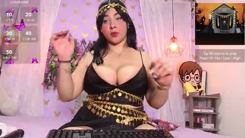 Snapshot of bigboobsrose chatting on October 2025 11:12:02 PM Rose online show from October 2025 11:12:02 PM