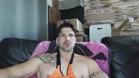 Bigboyband online show from April 2026 01:36:02 PM