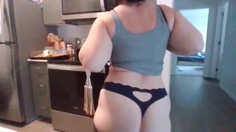 bigbutt35 online show from February 2026 07:09:01 PM