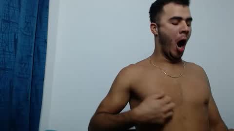 Snapshot of bigcock2815 chatting on November 2025 02:28:01 AM Isaac online show from November 2025 02:28:01 AM