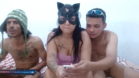 Snapshot of bigcock_white_boy chatting on February 2025 05:18:02 PM bigcock_white_boy online show from February 2025 05:18:02 PM