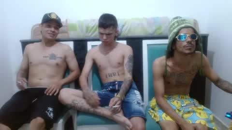 Snapshot of bigcock_white_boy chatting on February 2025 11:55:02 PM bigcock_white_boy online show from February 2025 11:55:02 PM