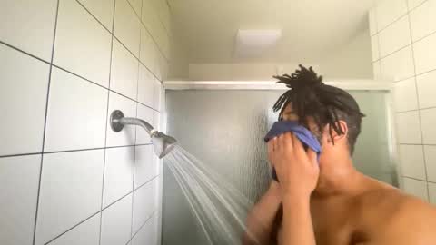 Snapshot of bigdinca chatting on December 2025 07:51:02 PM bigdinca online show from December 2025 07:51:02 PM