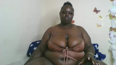 Bigg Cate online show from November 2025 10:53:02 PM