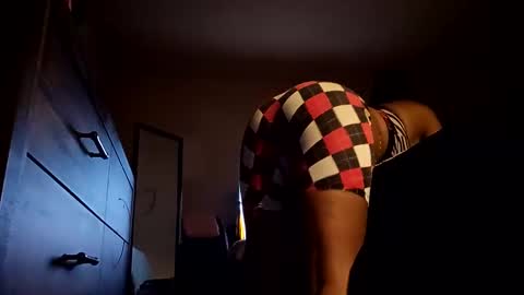 Snapshot of bigg_steppa87 chatting on November 2025 10:04:02 AM bigg_steppa87 online show from November 2025 10:04:02 AM