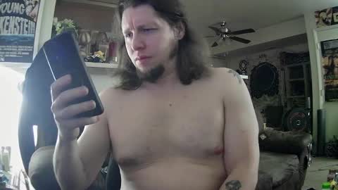 biggerisbetter21 online show from February 2025 12:05:02 PM