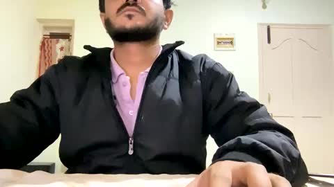 bighandsomesatisfy online show from December 2024 05:51:02 PM