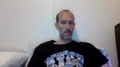 Snapshot of bighugemouthful chatting on September 2025 03:18:02 AM Chaz online show from September 2025 03:18:02 AM