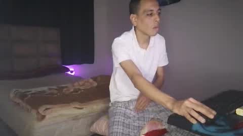 Snapshot of bighunter914318 chatting on February 2026 09:46:01 PM bighunter914318 online show from February 2026 09:46:01 PM