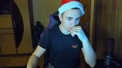 Snapshot of bigmark03 chatting on December 2024 05:11:01 PM BigMark03 online show from December 2024 05:11:01 PM