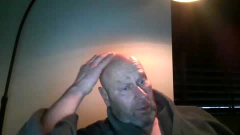 Snapshot of bigmike3339 chatting on December 2024 08:42:02 AM bigmike3339 online show from December 2024 08:42:02 AM