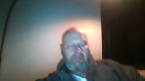 Snapshot of bigmike3339 chatting on February 2025 05:30:01 AM bigmike3339 online show from February 2025 05:30:01 AM